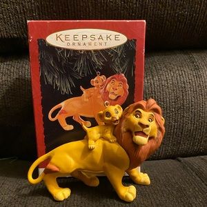 Hallmark Mufasa and Simba The Lion King Ornament